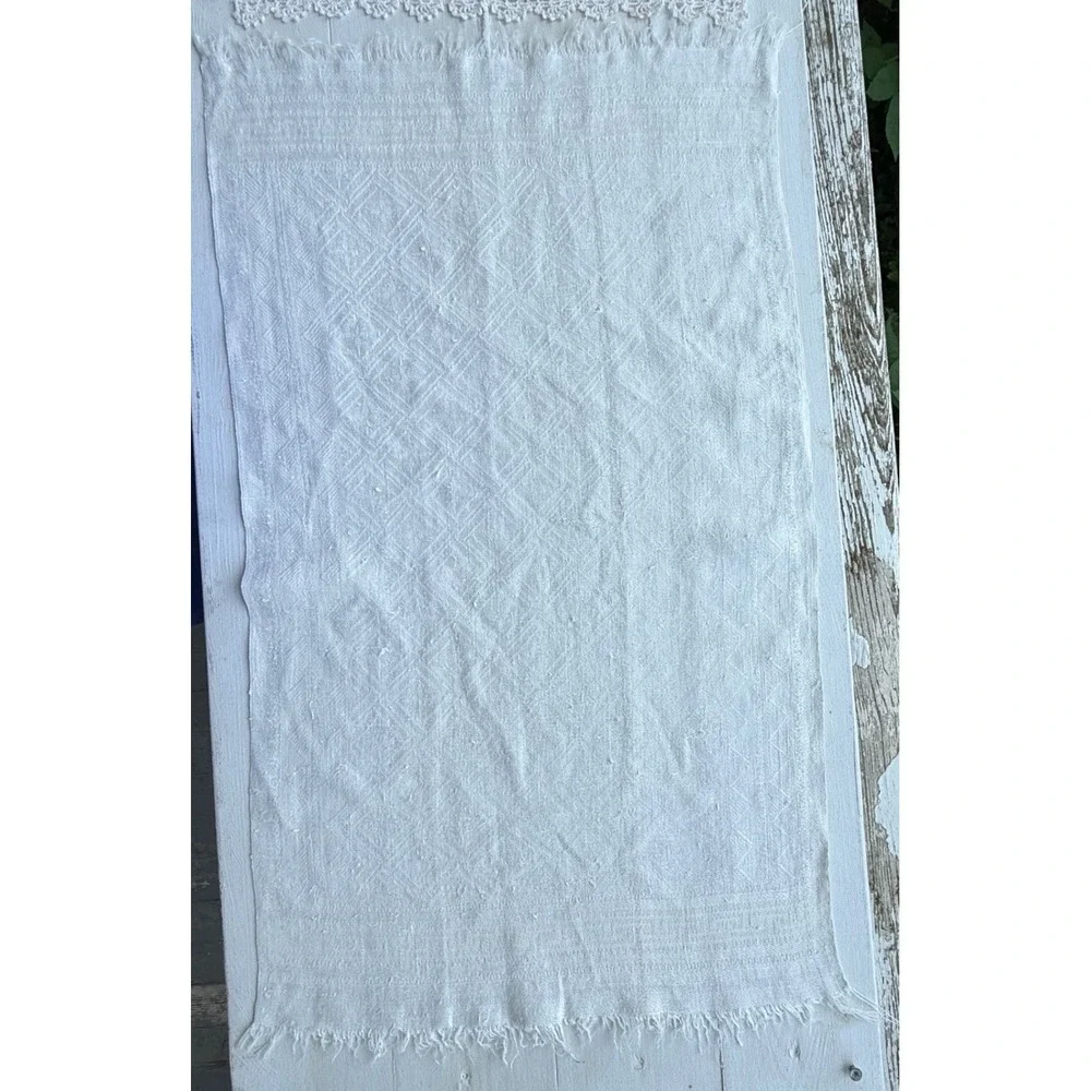 Vintage White Linen Hand Towels Set of 3 Embroidered Lace Fringe Cotton Damask